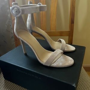 NEW Banana Republic Suede Nude Heeled Sandal